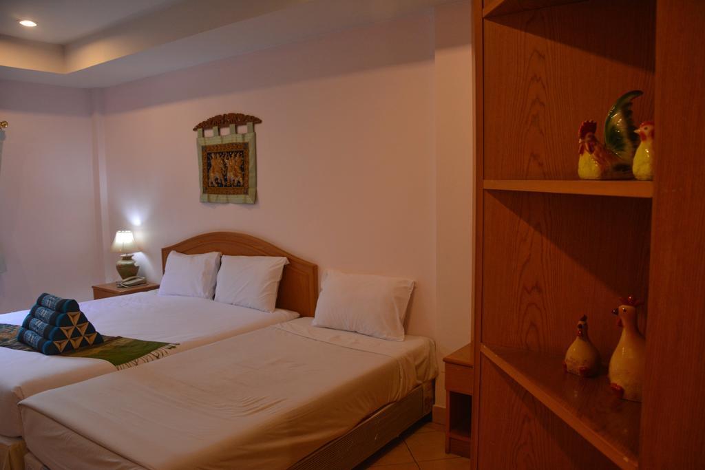 Seven Oaks Inn Bãi biển Jomtien Phòng bức ảnh