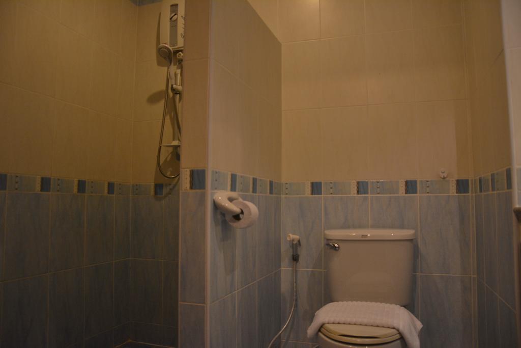 Seven Oaks Inn Bãi biển Jomtien Phòng bức ảnh
