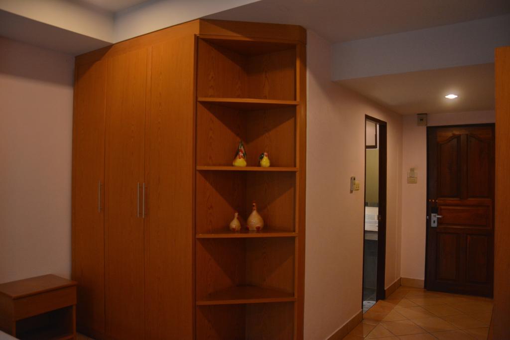 Seven Oaks Inn Bãi biển Jomtien Phòng bức ảnh