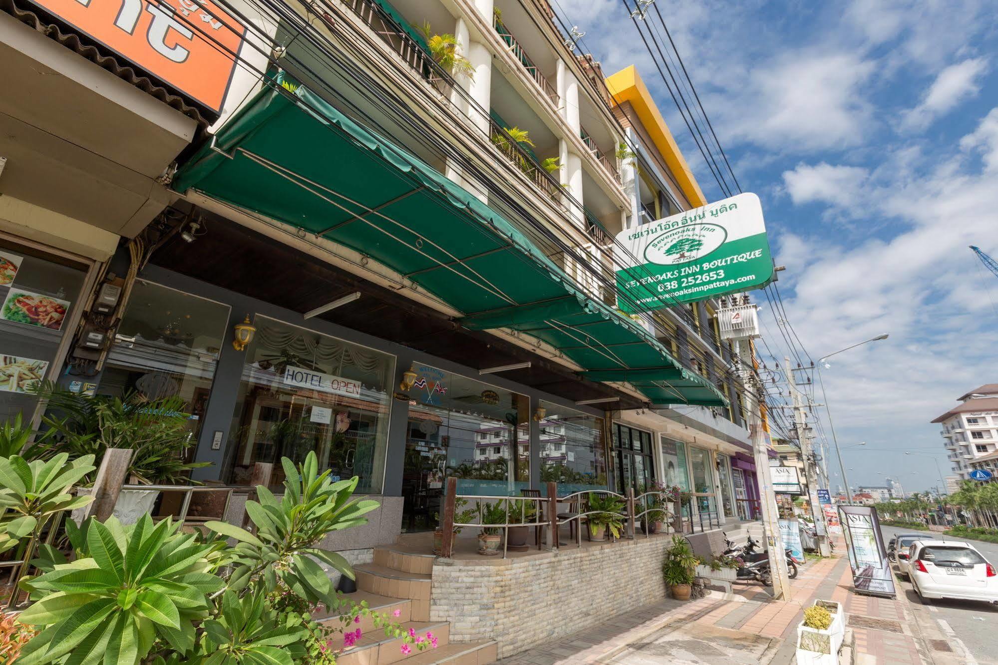 Seven Oaks Inn Bãi biển Jomtien Ngoại thất bức ảnh